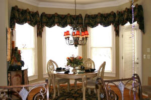 Empire Valance with Contrast Backing